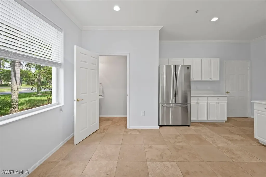 1084 Hampton Circle Naples FL 34105