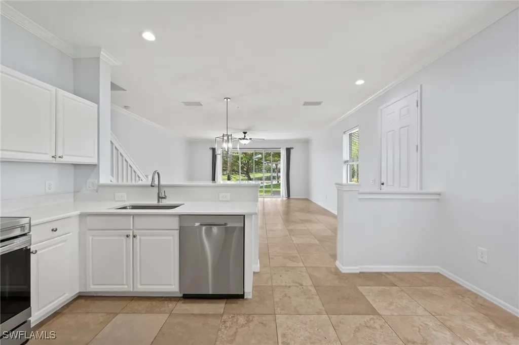 1084 Hampton Circle Naples FL 34105