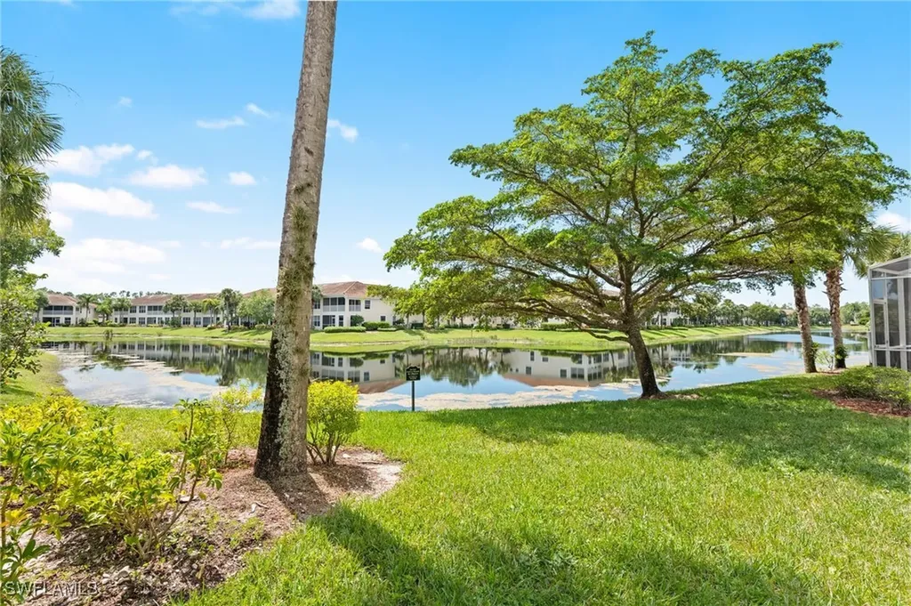 1084 Hampton Circle Naples FL 34105