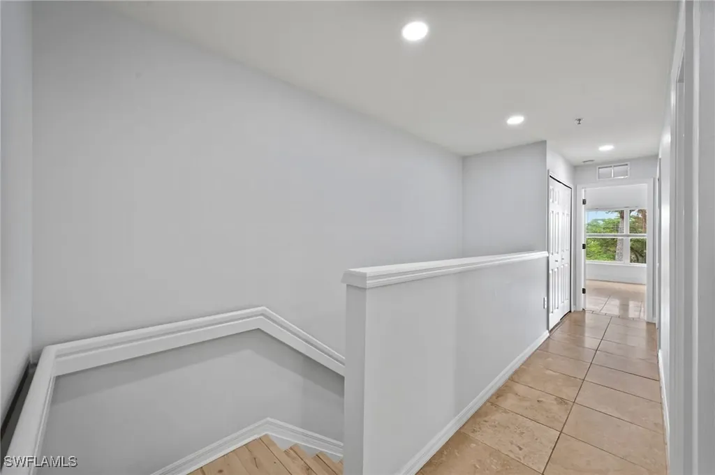 1084 Hampton Circle Naples FL 34105