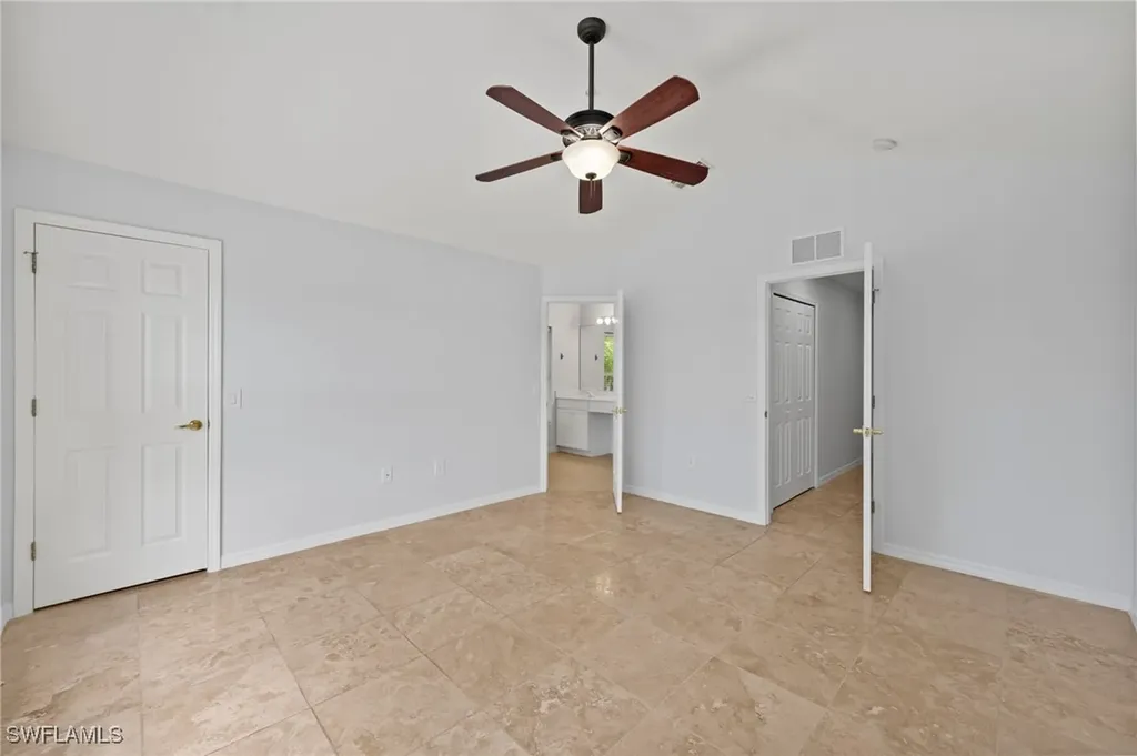 1084 Hampton Circle Naples FL 34105