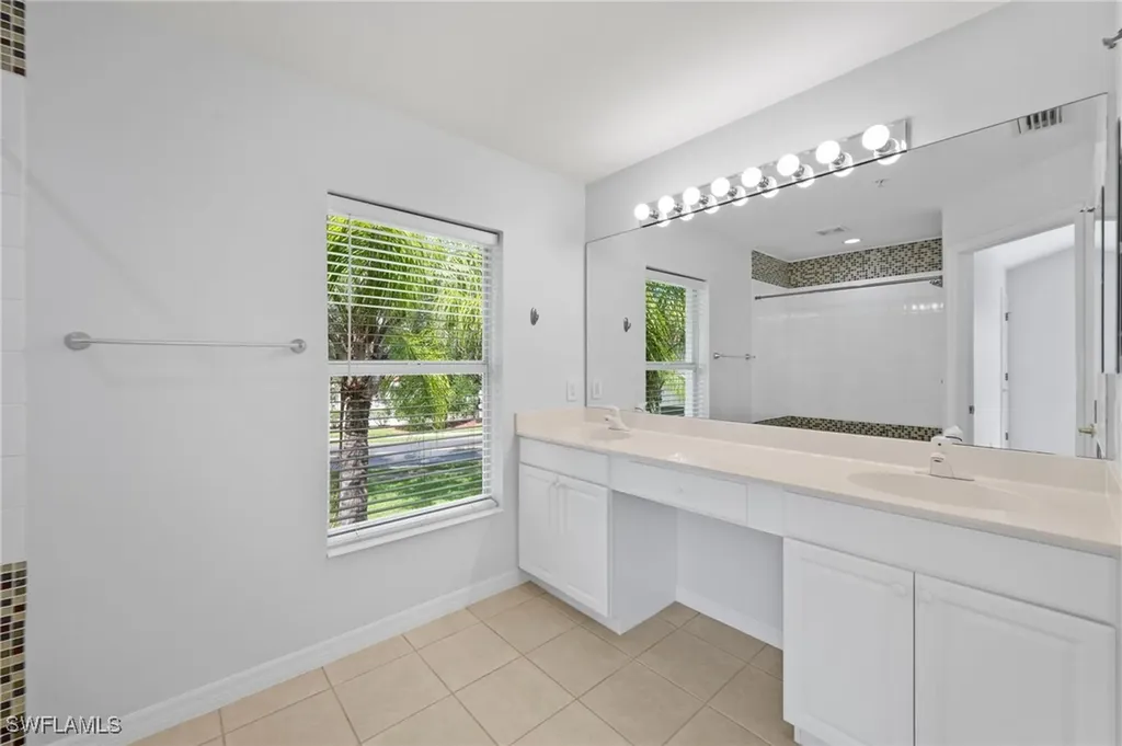 1084 Hampton Circle Naples FL 34105