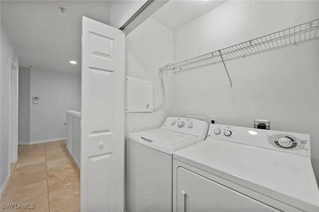 1084 Hampton Circle Naples FL 34105