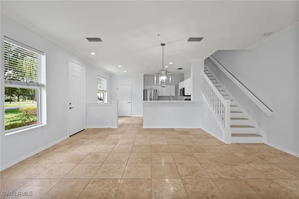 1084 Hampton Circle Naples FL 34105