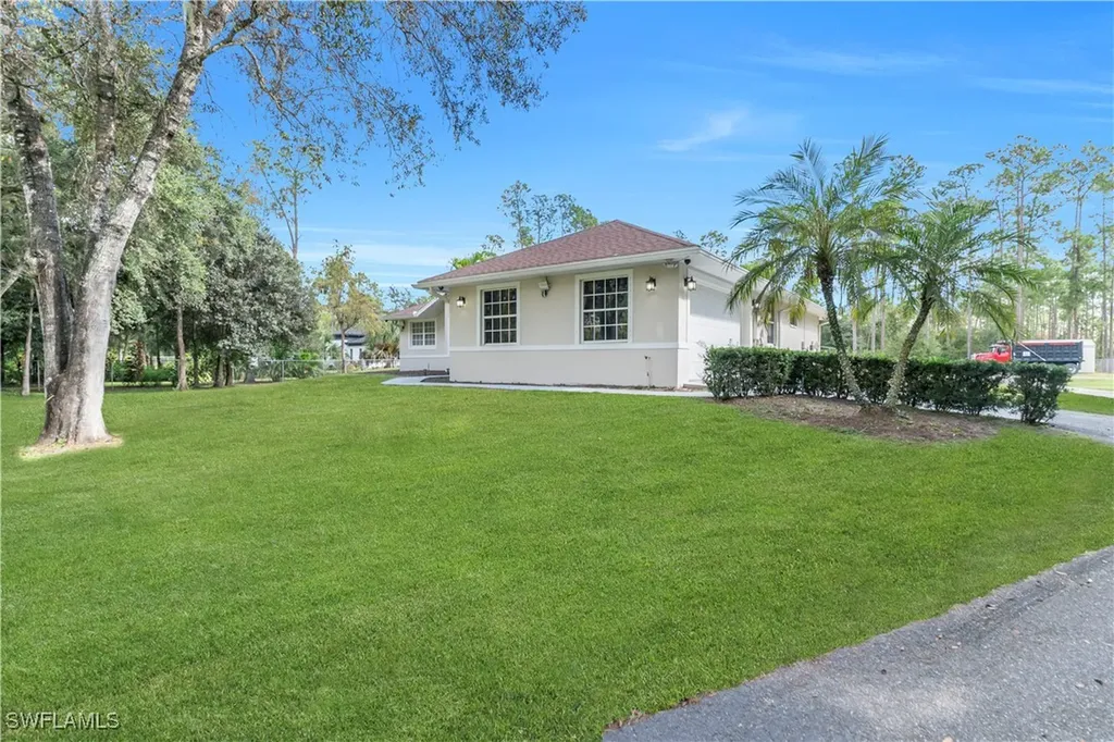 860 Desoto Boulevard N Naples FL 34120