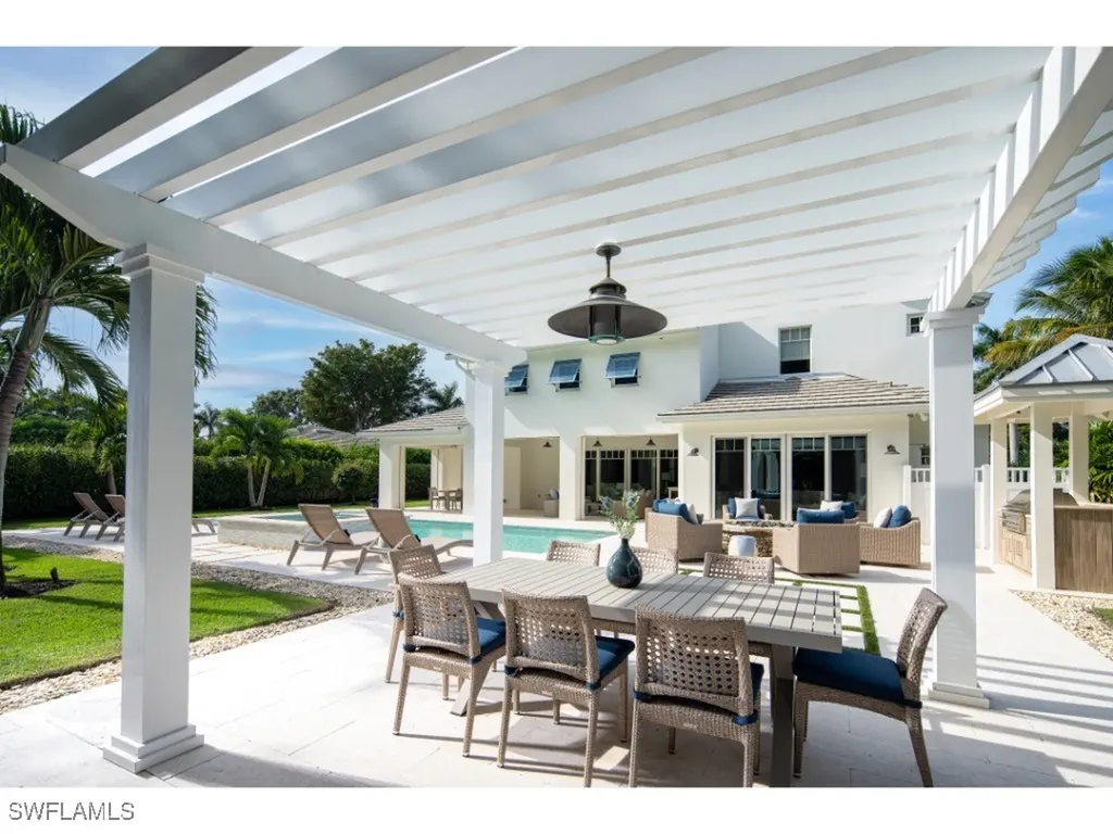 4042 Old Trail Way Naples FL 34103
