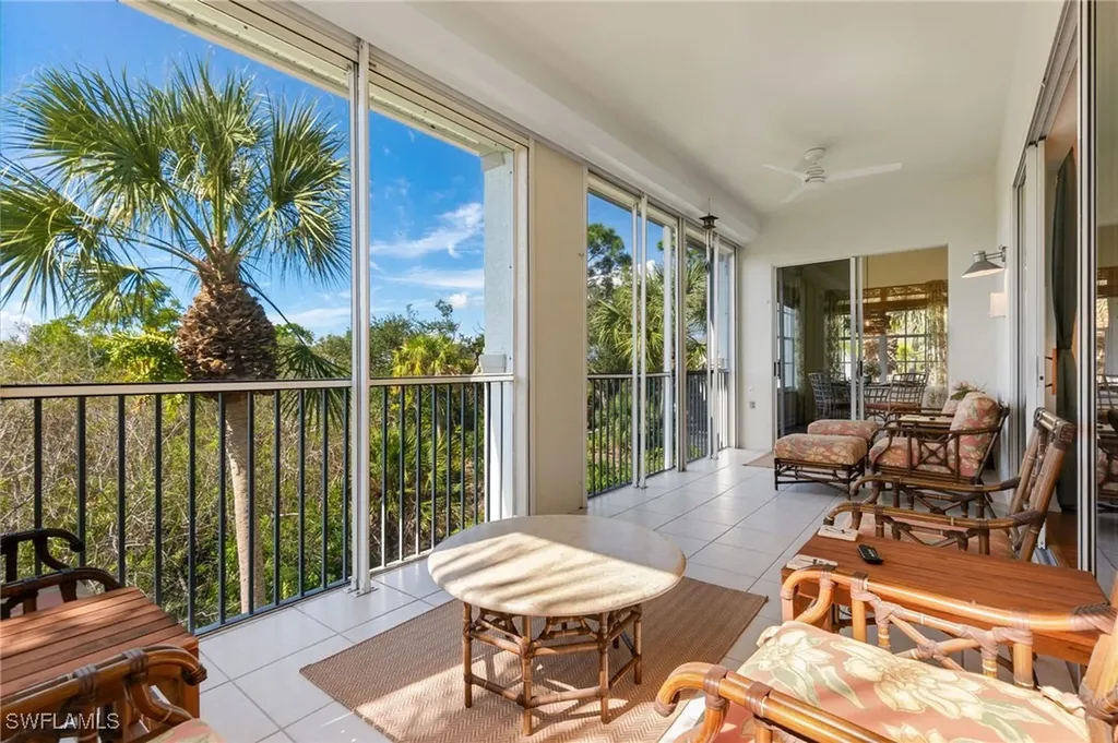 Estero FL, 19000 Sapphire Shores Lane, Unit 202