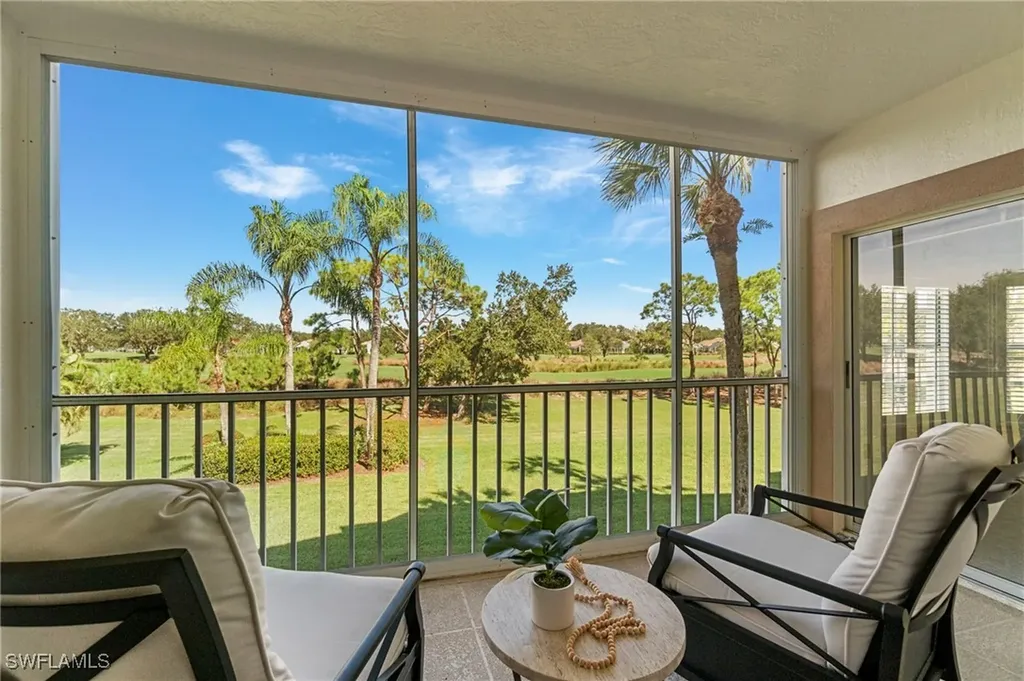 Naples FL, 6025 Chardonnay Lane, Unit 202