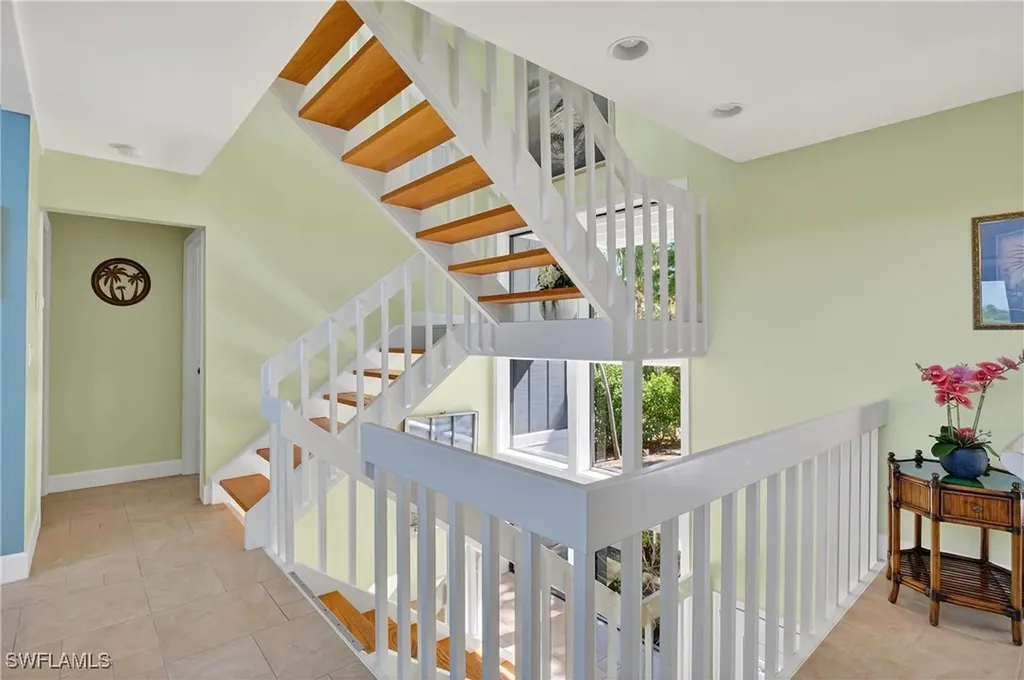1433 Sanderling Circle Sanibel FL 33957