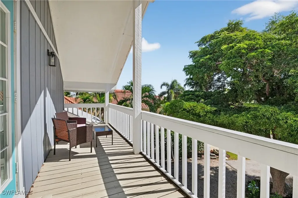 1433 Sanderling Circle Sanibel FL 33957