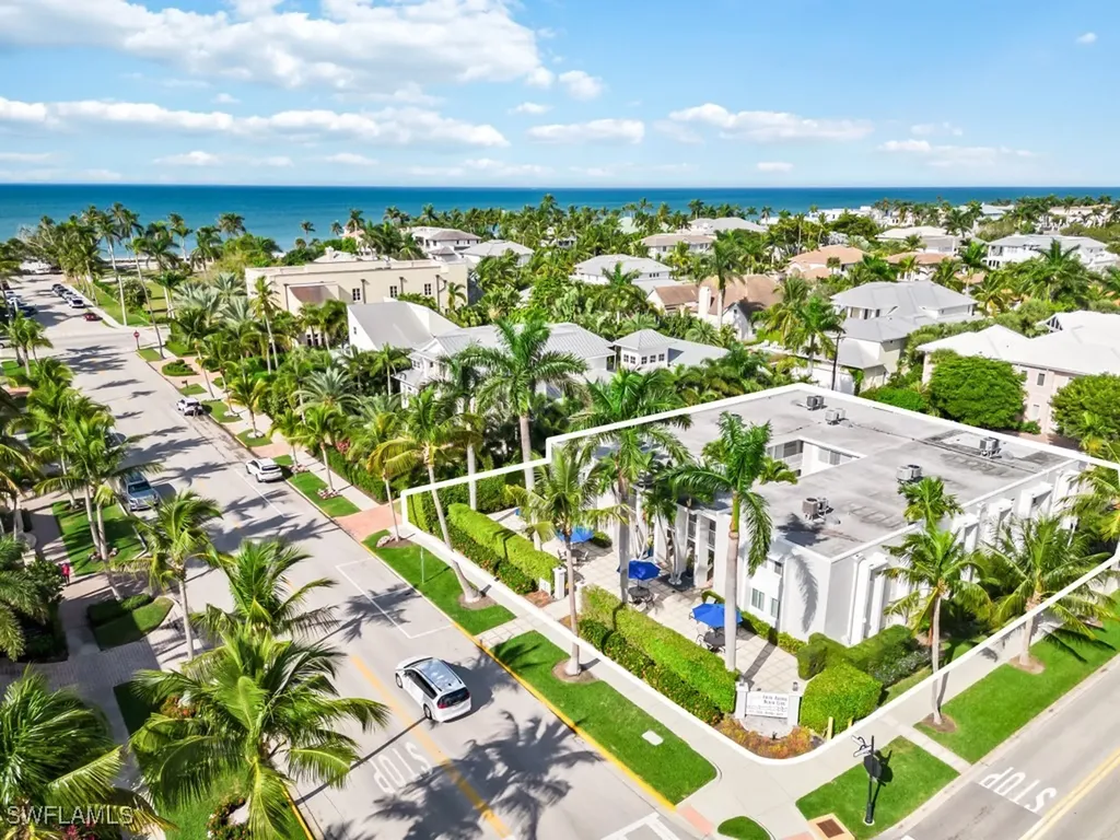 175 5th Avenue S Naples FL 34102