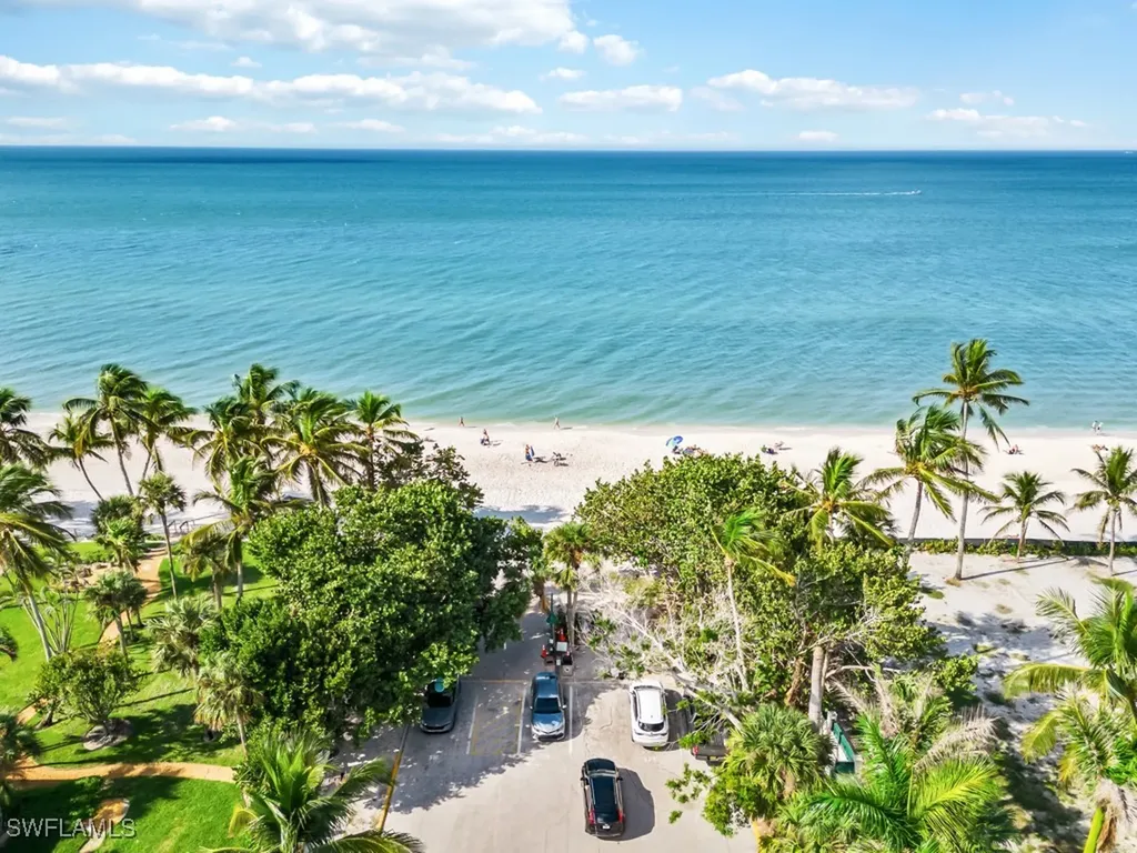 175 5th Avenue S Naples FL 34102