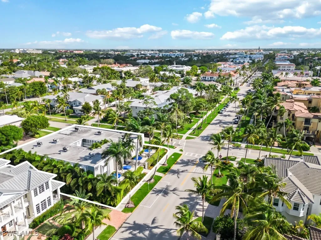 175 5th Avenue S Naples FL 34102