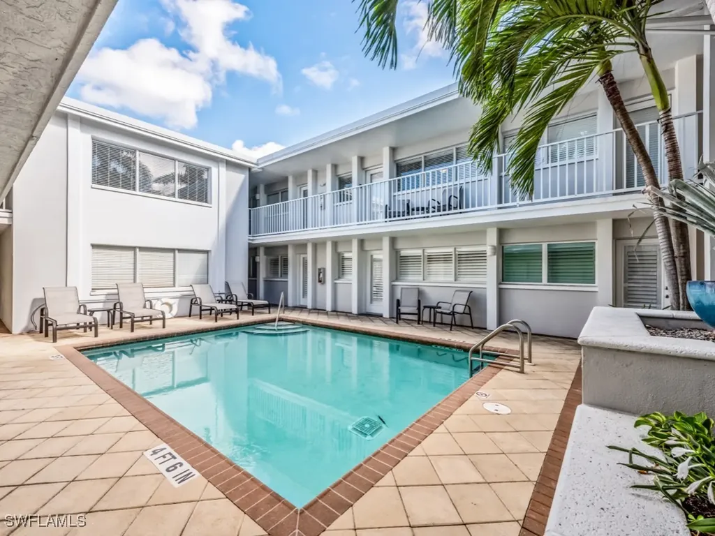 175 5th Avenue S Naples FL 34102