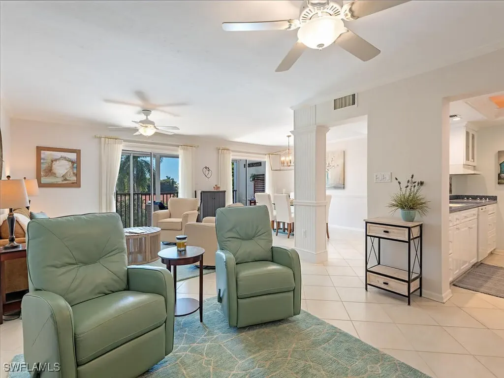 555 Park Shore Drive Naples FL 34103
