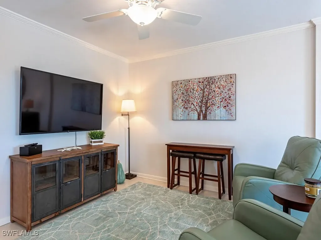 555 Park Shore Drive Naples FL 34103