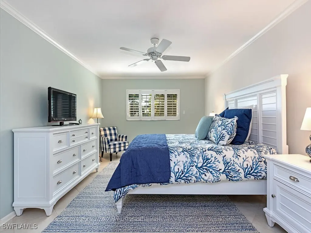 555 Park Shore Drive Naples FL 34103