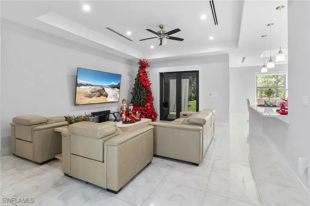 2406 37th Avenue NE Naples FL 34120