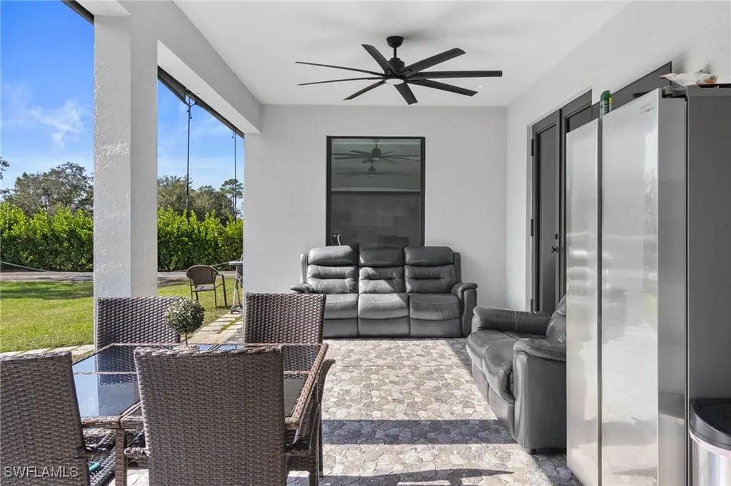 2406 37th Avenue NE Naples FL 34120