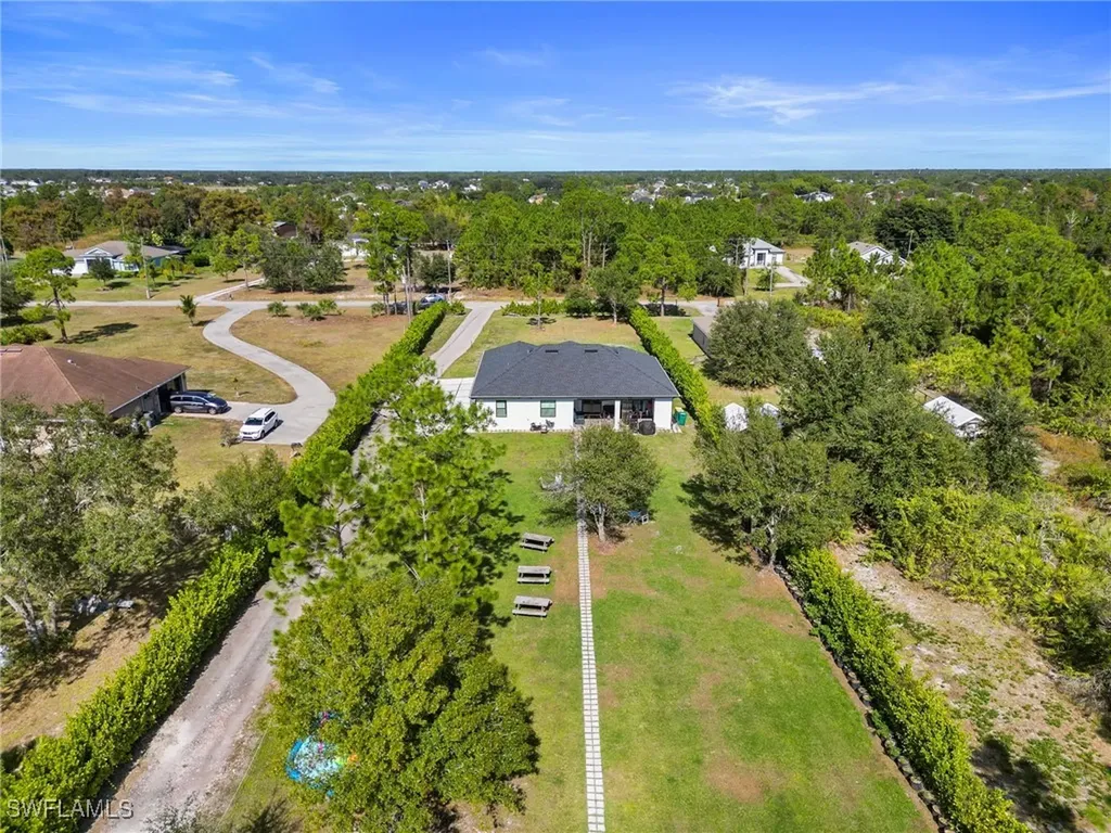2406 37th Avenue NE Naples FL 34120