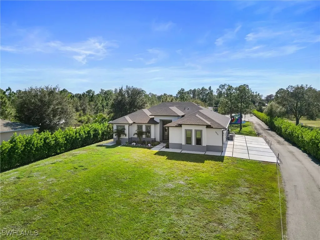 2406 37th Avenue NE Naples FL 34120
