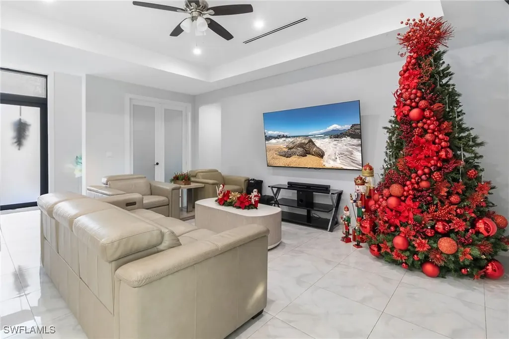 2406 37th Avenue NE Naples FL 34120