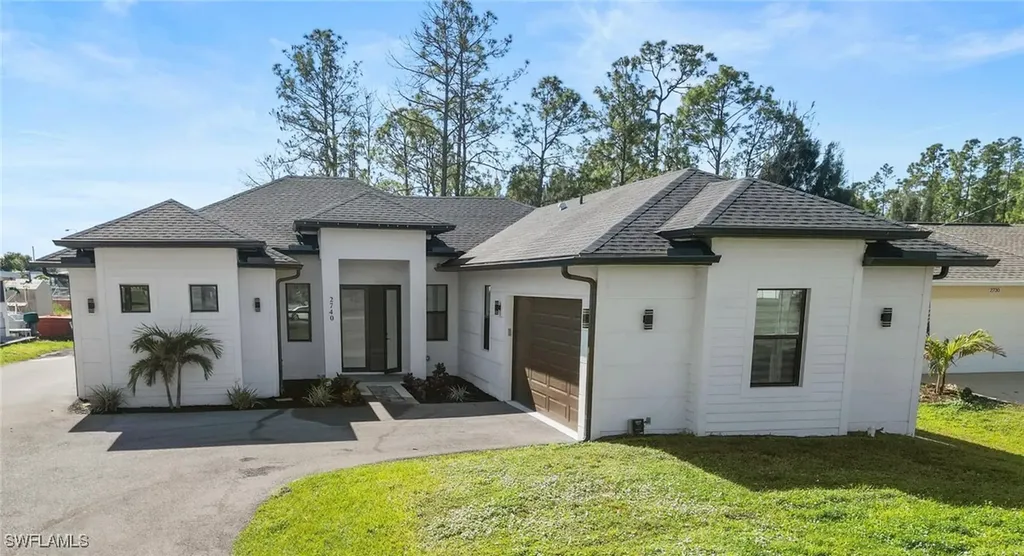 2740 35th Avenue NE Naples FL 34120