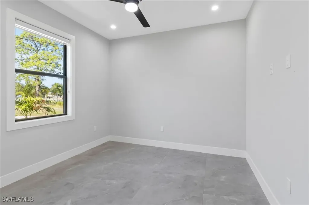 2740 35th Avenue NE Naples FL 34120