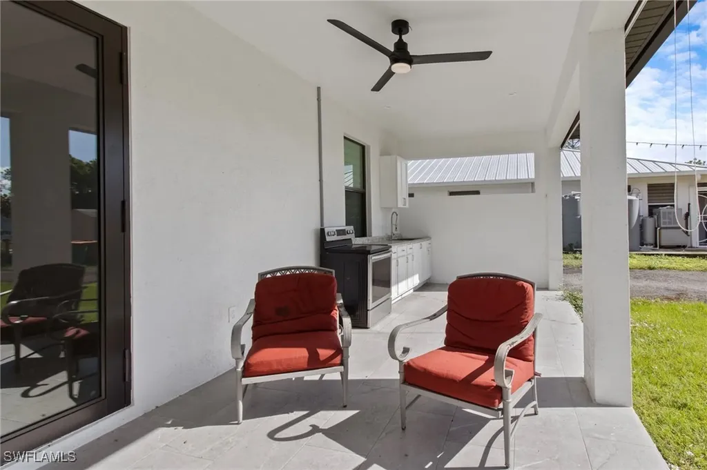 2740 35th Avenue NE Naples FL 34120