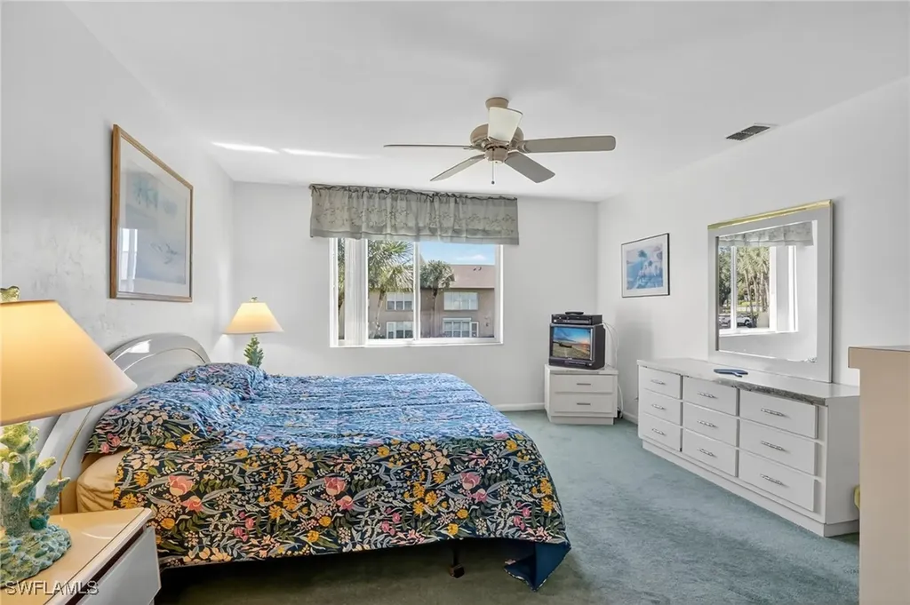 4210 Looking Glass Lane Naples FL 34112