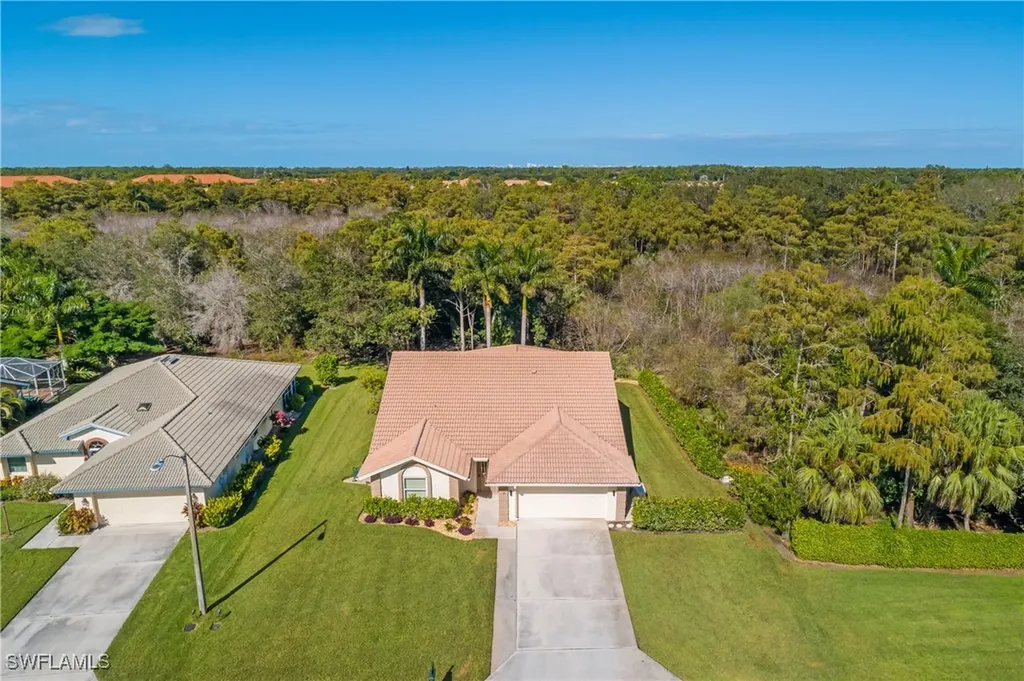 401 Countryside Drive Naples FL 34104