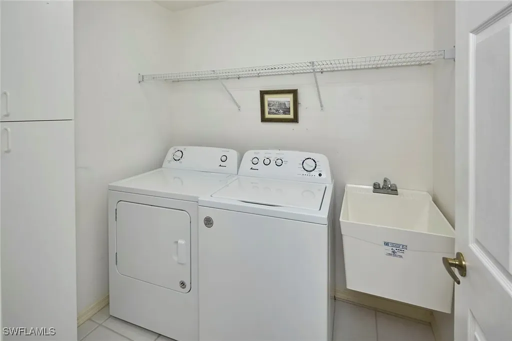 214 Marseille Drive Naples FL 34112
