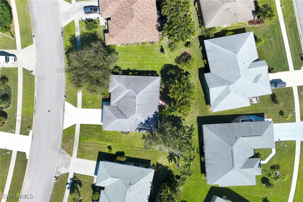 214 Marseille Drive Naples FL 34112