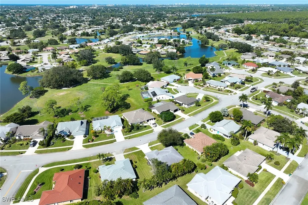 214 Marseille Drive Naples FL 34112