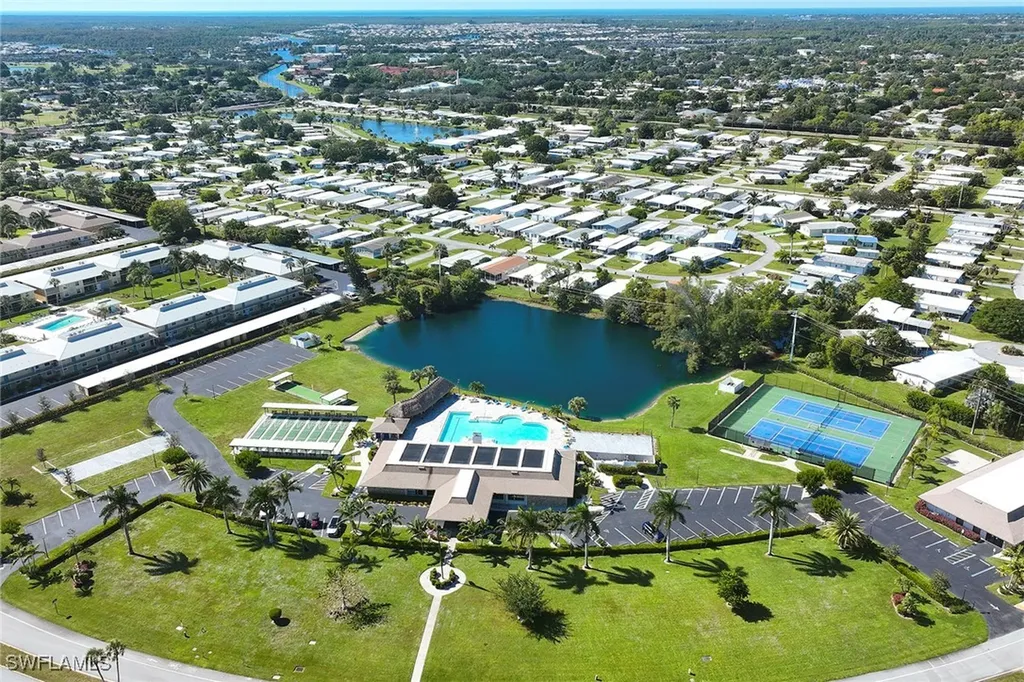 214 Marseille Drive Naples FL 34112