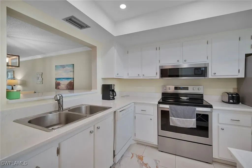 3150 Binnacle Drive Naples FL 34103