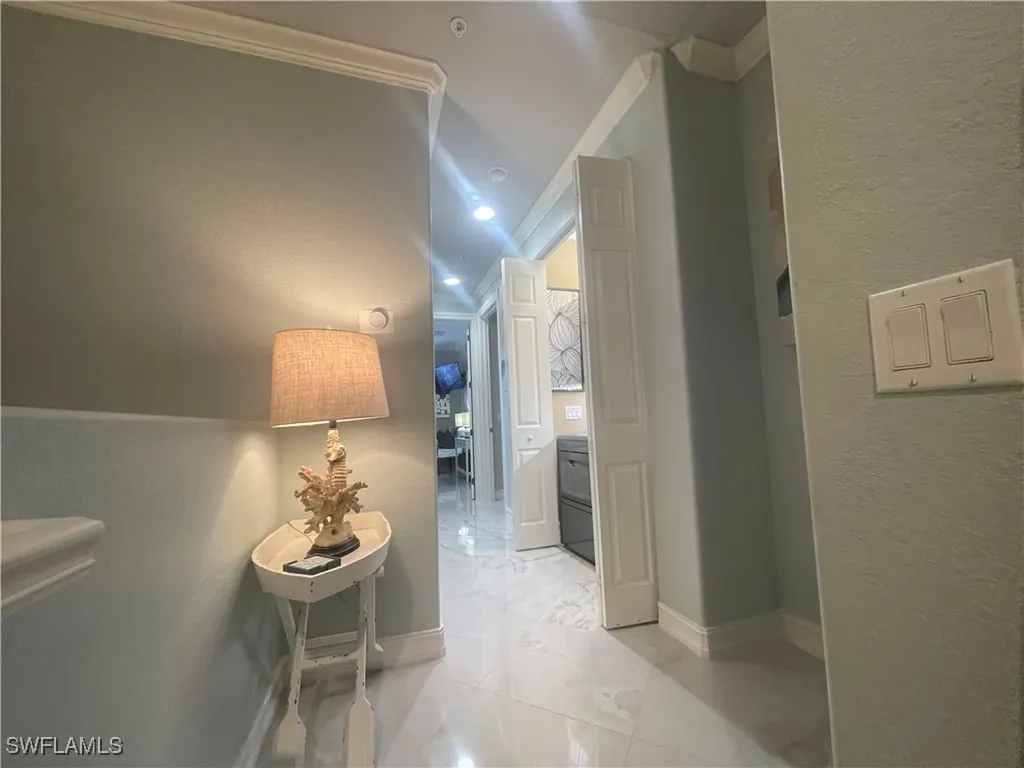 9081 Albion Lane S Naples FL 34113