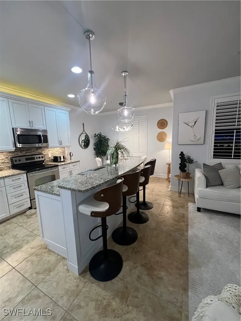 9081 Albion Lane S Naples FL 34113
