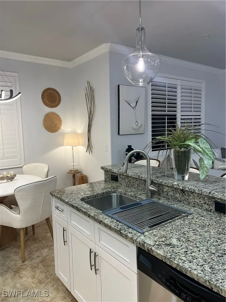 9081 Albion Lane S Naples FL 34113