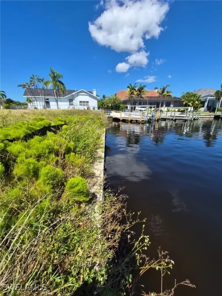 3937 SW 26th Court Cape Coral FL 33914