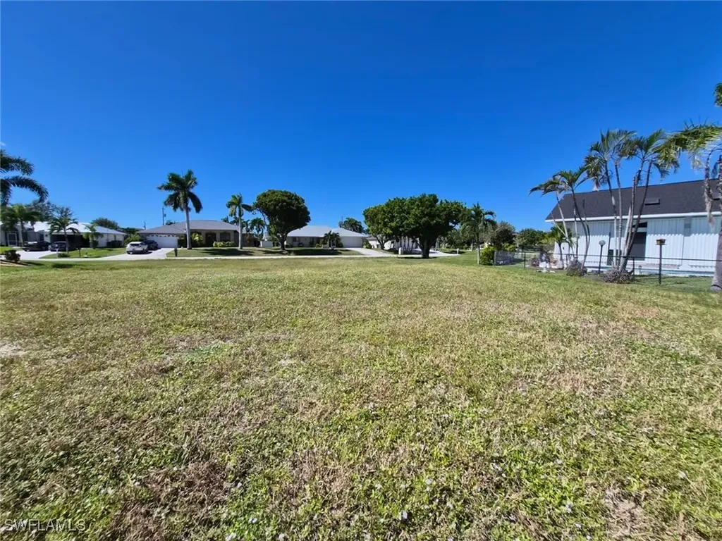 3937 SW 26th Court Cape Coral FL 33914