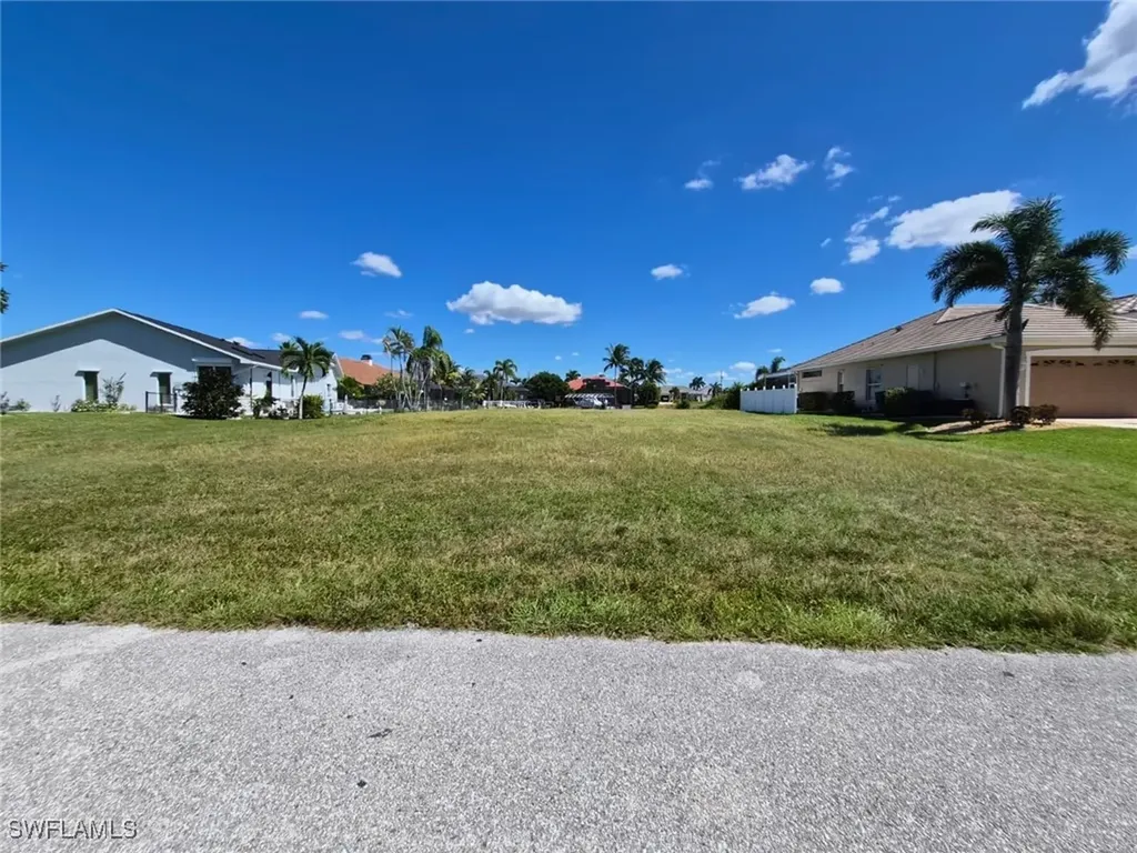 3937 SW 26th Court Cape Coral FL 33914