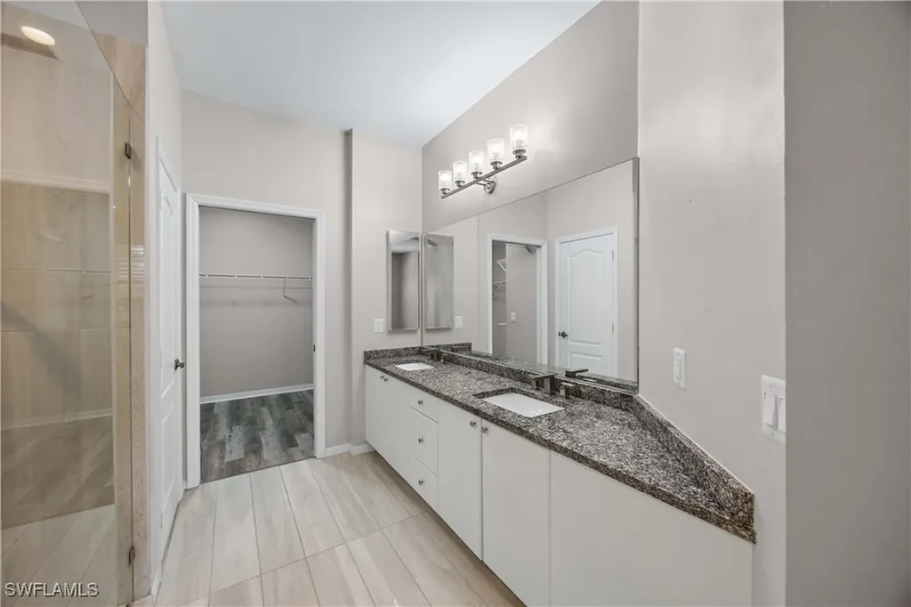 9342 Lake Abby Lane Bonita Springs FL 34135