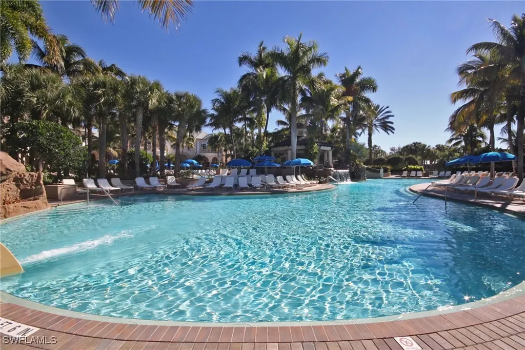 3765 Montreux Lane Naples FL 34114