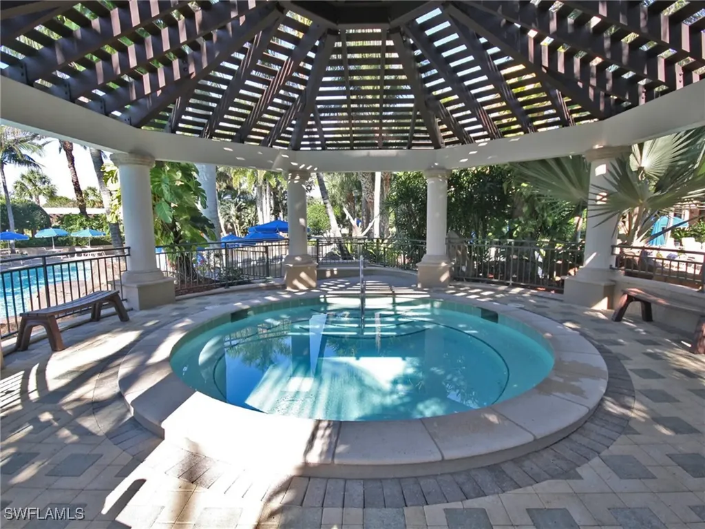 3765 Montreux Lane Naples FL 34114