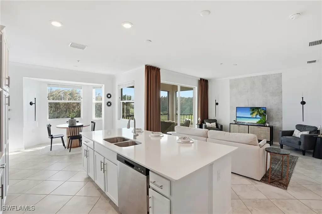 6046 National Boulevard Ave Maria FL 34142