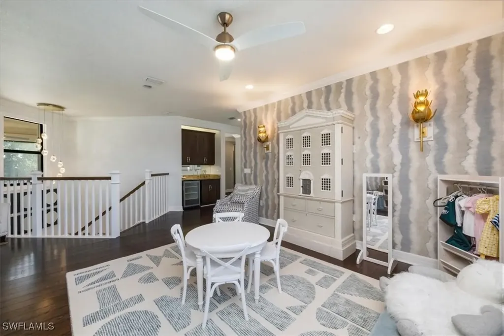 3821 Columbia Court Naples FL 34119
