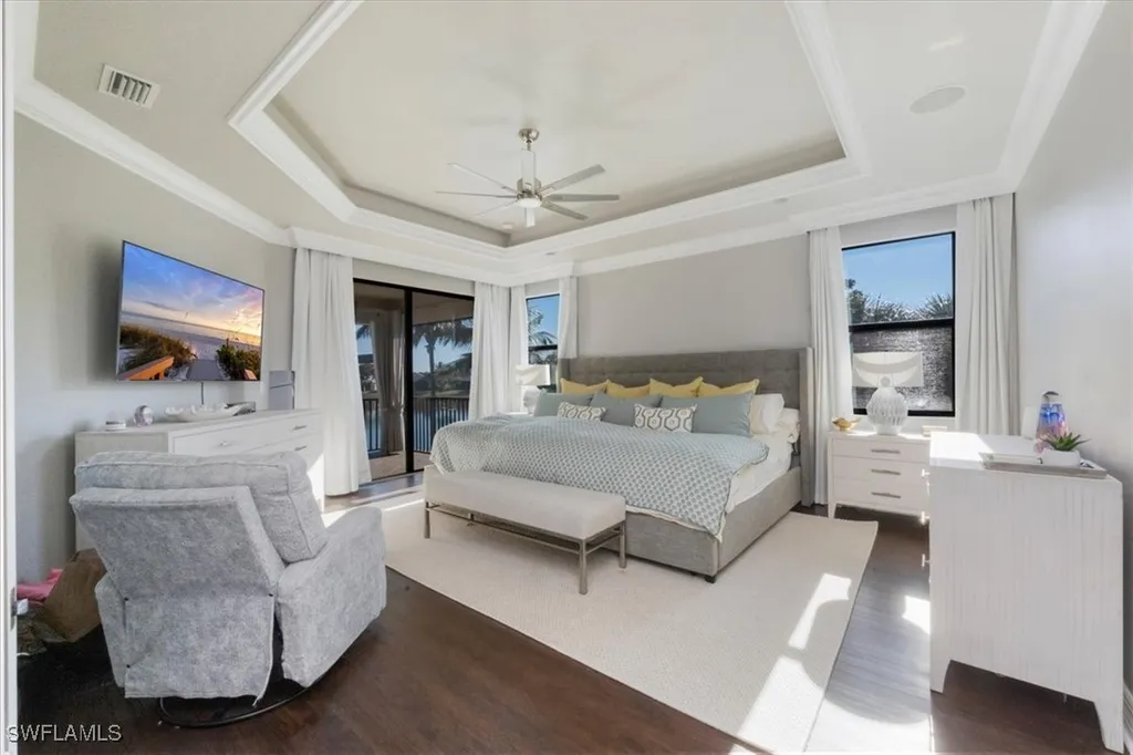 3821 Columbia Court Naples FL 34119