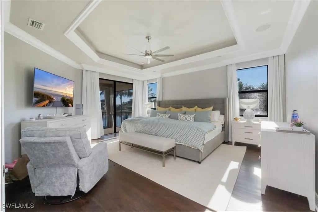 3821 Columbia Court Naples FL 34119