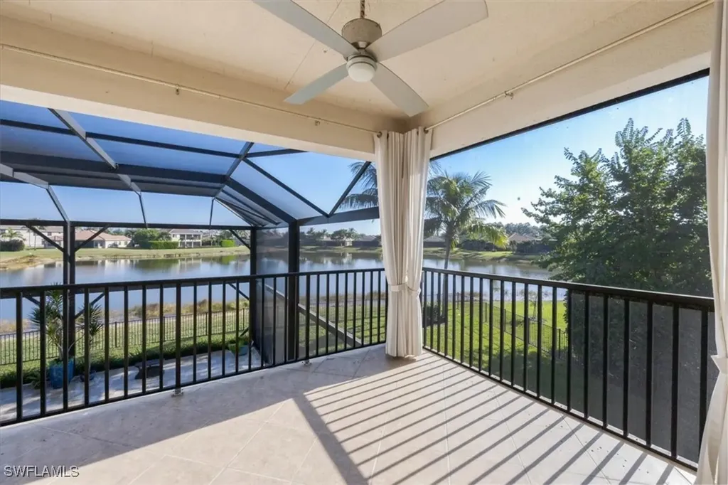 3821 Columbia Court Naples FL 34119